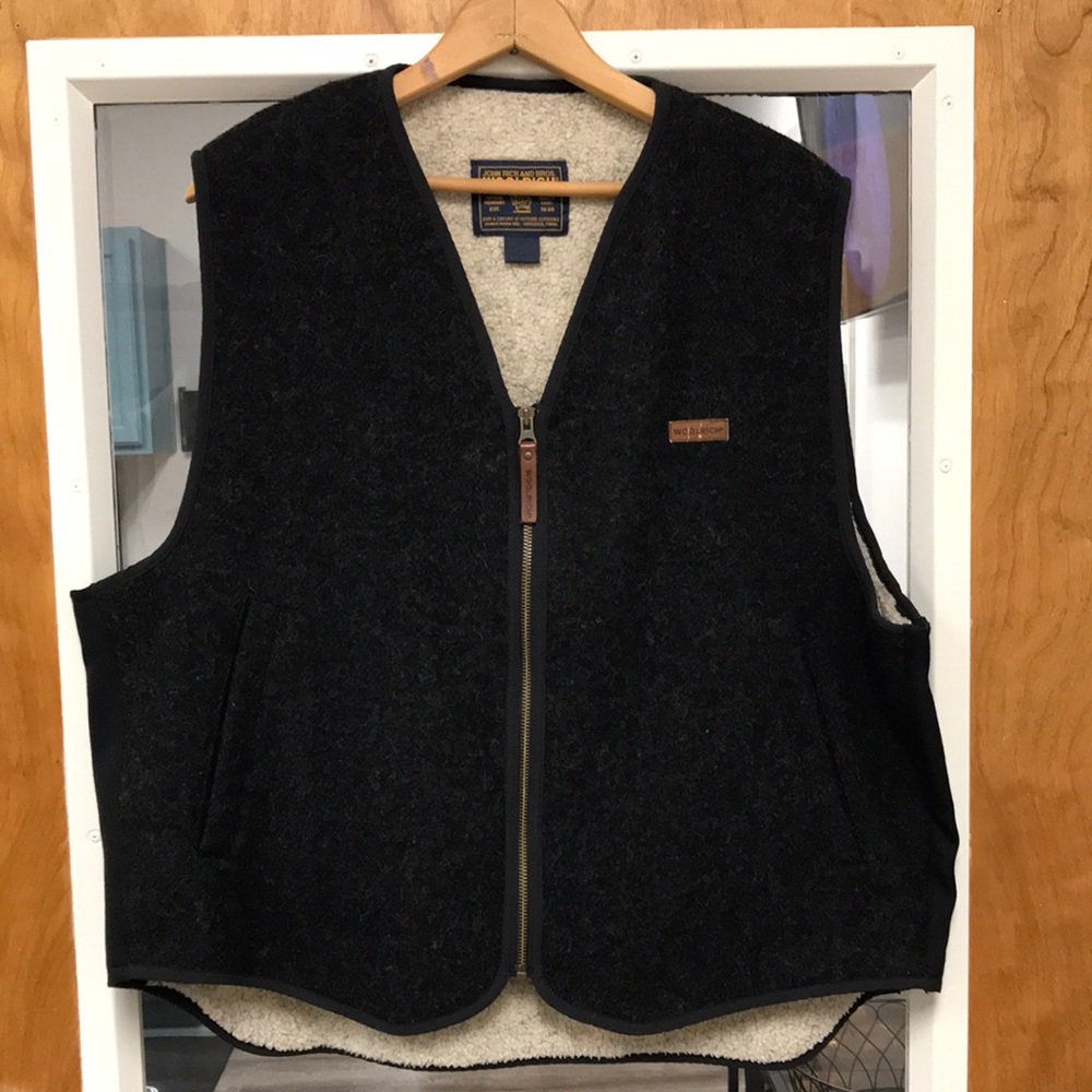 Woolrich Dark Gray and Cream Vest